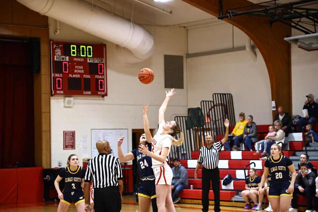 Colon girls drop game to Climax-Scotts 50-22